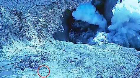 New Video Shows Tourists Next To Crater On Whakaari White Island