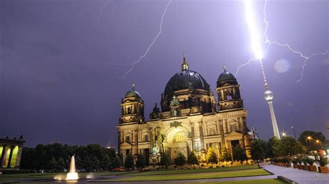 Unwetter In Berlin Brandenburg Erst Hitze Dann Gewitter Und Starkregen