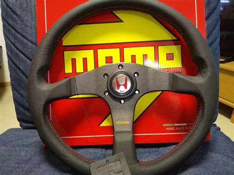 【未使用】新品正規品 Momo Tuner モモ チューナー レッドステッチ 35Φ ホンダホーンボタン付 Nsx S2000 シビック