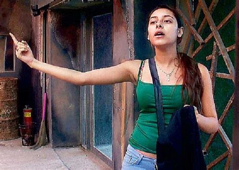 Pratyusha Banerjee Hot