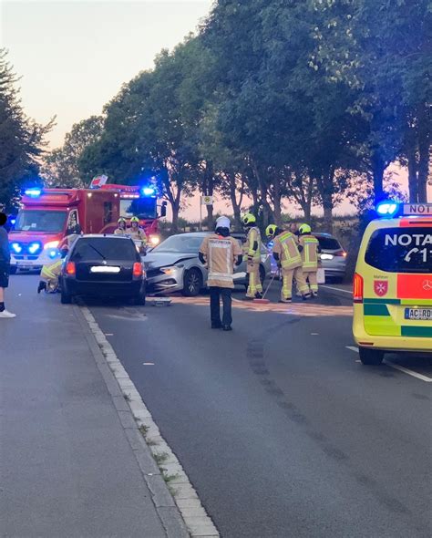 FW Stolberg Schwerer Verkehrsunfall Mit Einer Verletzten Person