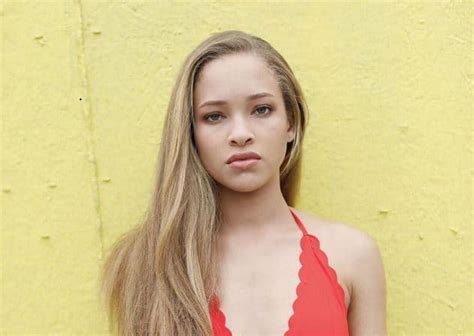 Shelby Simmons Bio, Wiki, Net Worth, Dating, Boyfriend, Height