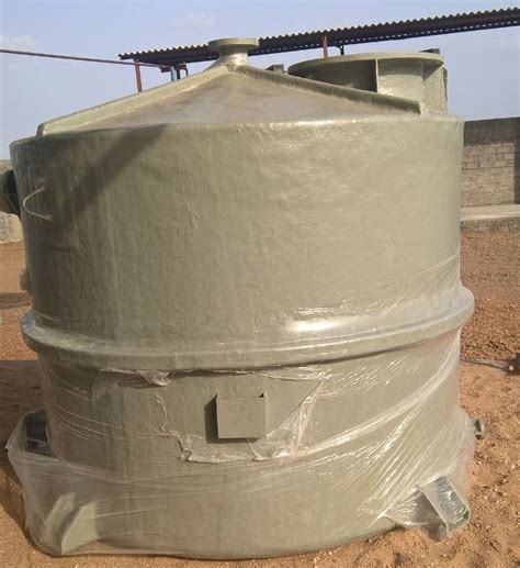 SR Rectangular FRP Storage Tank For Chemicals Storage Capacity 1000L