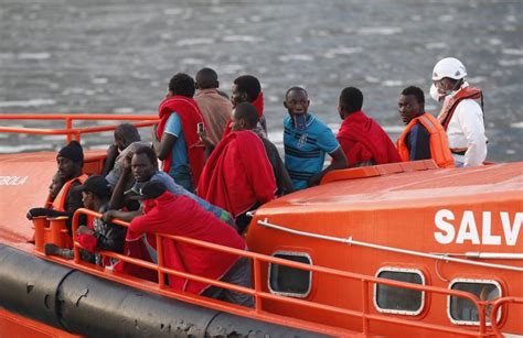 Más De 400 Inmigrantes Desaparecidos Tras Un Naufragio En La Costa