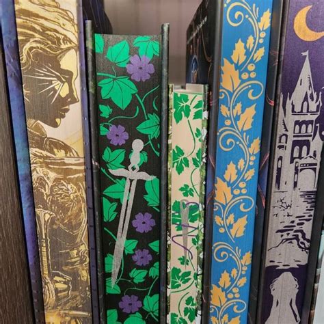 A Court Of Thorns And Roses Sprayed Edges Book Set Sarah J Mass Acotar Series Stenciled Edges