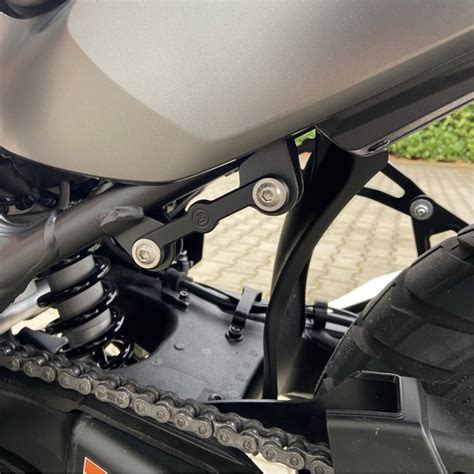 Bruudt Exhaust Hanger For Transalp Xl