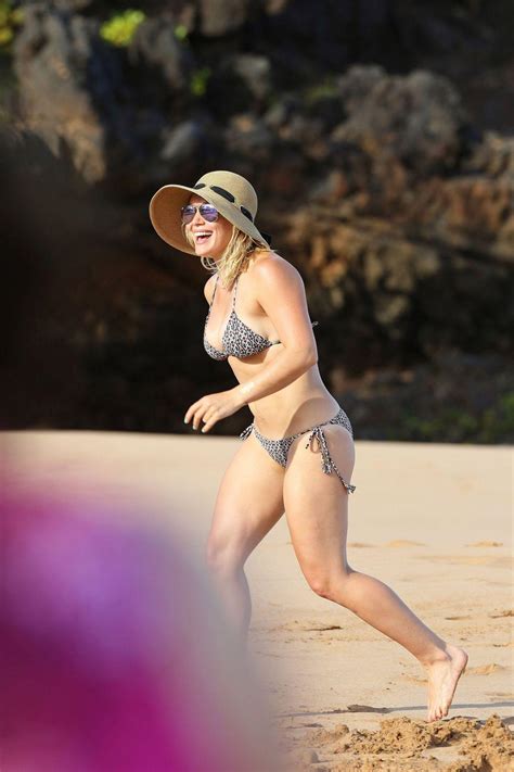 Hilary Duff Sexy Paparazzi Bikini Beach Set Leaked Jizzy Org