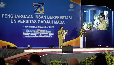 Ugm Beri Penghargaan Pada Insan Berprestasi Universitas Gadjah Mada