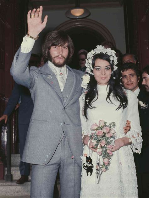 Who Is Barry Gibb’s Wife? All About Linda Gray