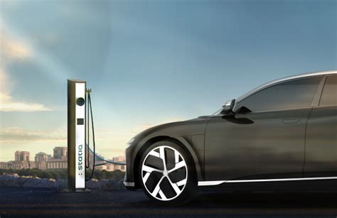 Electric vs. Hydrogen Vehicles: Which One Should You Choose?