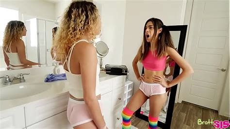 Lesbians Share Cock Search XVIDEOS