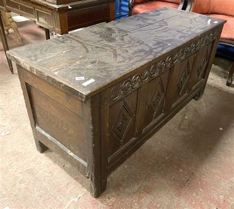 18TH CENTURY OAK COFFER Southgate Auction Rooms