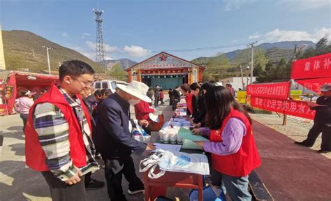 宝鸡市水利局 县区水事 乡村节水“赶大集”——凤县水利局开展节水进乡村宣传活动