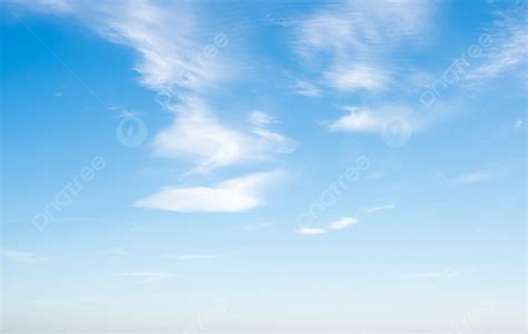 Fondo Cielo Y Nubes Día Verano Naturaleza Aire Libre Panorama Cielo Despejado Y Nubes Foto E
