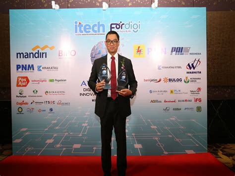 Dirut Raih Best Ceo Digital Technology And Innovation Award 2023 Pln Group Borong 11 Penghargaan