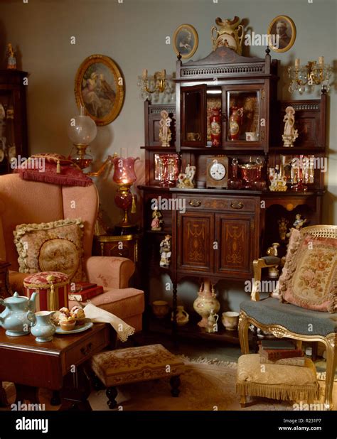 Cluttered Living Room Hi Res Stock Photography And Images Alamy