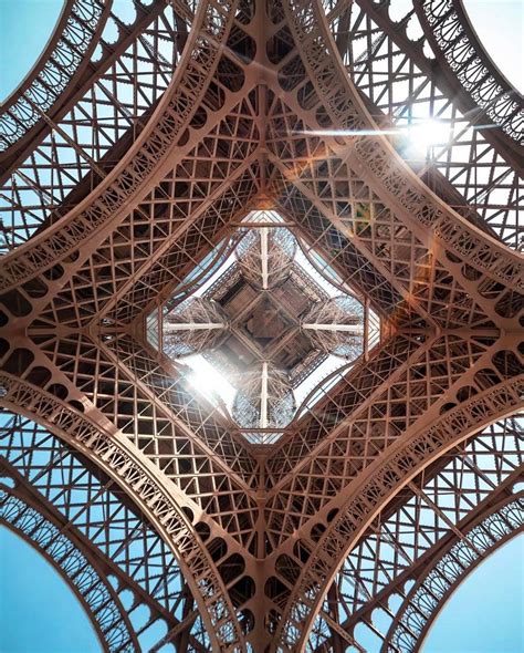 List 99 Pictures Pictures From The Top Of The Eiffel Tower Superb