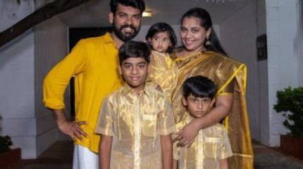 Vimal Biography, Height, Weight, Age, Movies, Wife, Family, Salary, Net ...