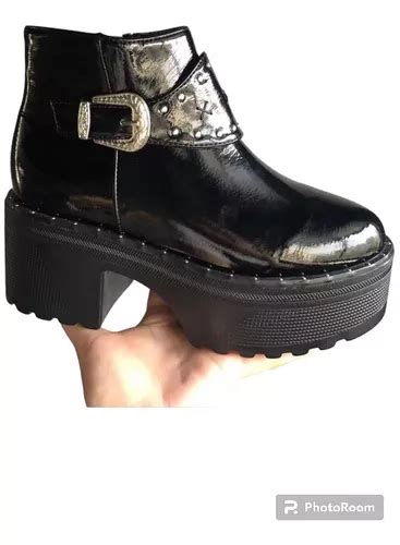 Botin Botas Estilo Charol Plataforma Negro Con Tachas Cierre Cuotas