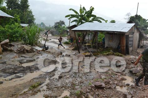 Mazamari M S De Familias Damnificadas Por Desborde Fotos Peru