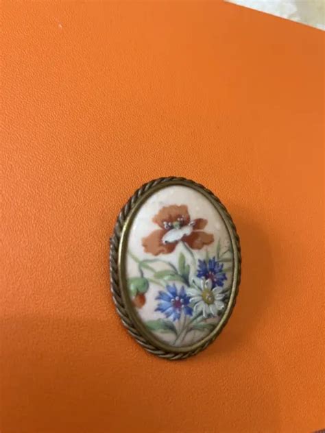 BROCHE ANCIENNE VINTAGE En Porcelaine De Limoges Et Laiton EUR 20 00