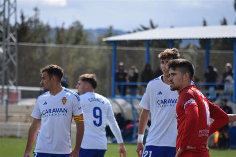 El Deportivo Aragón tira de oficio para ganar al Izarra 3 1 Real