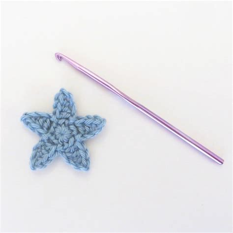 This Is An Easy Pattern To Make A Small Star Applique The Size Of Your Hook And Yarn Will