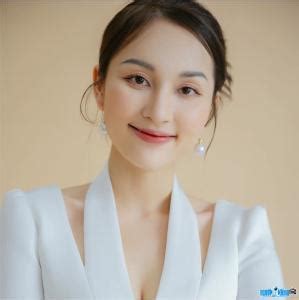 Hot girl Wilson Nhật Anh