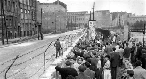 Por que Muro de Berlim foi construído Divisão ocorreu há 60 anos