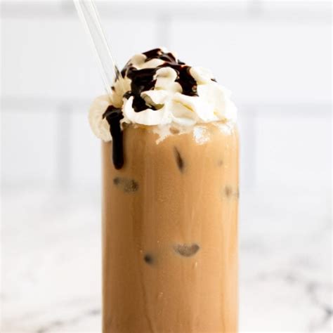 5-Minute Iced Mocha Latte