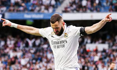 Karim Benzema Bantah Kabar Hengkang Dari Real Madrid Akhir Musim Ini