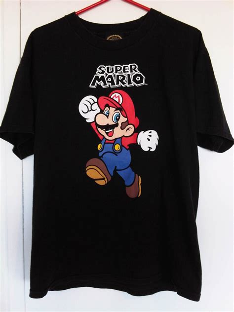 Super Mario T Shirt Large Black Planet Thrifto