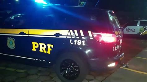 Condutor Foge Da PRF Pela PR 471 Colide Carro E Acaba Preso Em