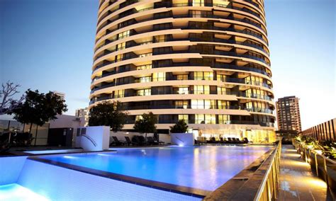 The Oracle Broadbeach Luxury Gold Coast Accommodation