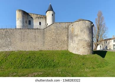 104 Castle Of Noirmoutier Images, Stock Photos & Vectors | Shutterstock