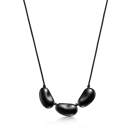 elsa peretti bean design necklace  black lacquer  japanese