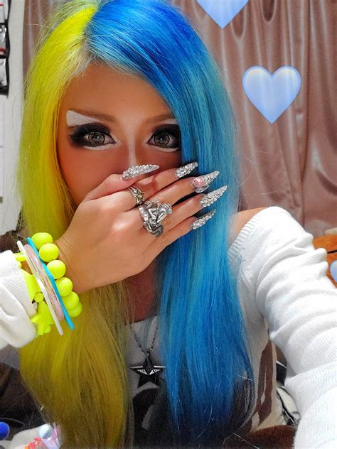 Pin By Bonky B On Gyaru In Da Streets Gyaru Fashion Gyaru Gyaru Makeup