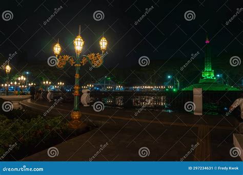 Night Time Atmosphere at the Tugu Monument in Malang City, East Java ...