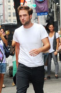 Robert Pattinson Life New Hq Untagged Pictures Of Rob In Nyc Today Video