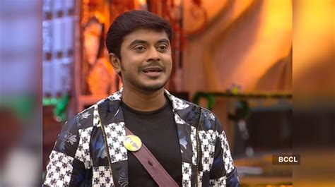 Bigg Boss Tamil Winner Azeem Lifts The Trophy Wins A Prize Money Of