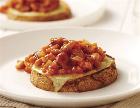 Recipe - Homemade Baked Beans with Grilled Cheese - Dairy Australia