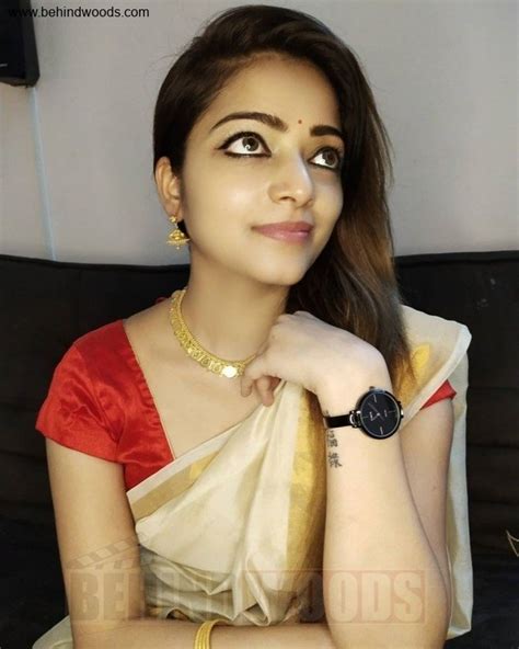 Janani Iyer In Saree