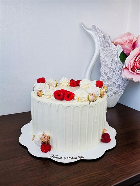 Elegant Cake Decorated Cake By Vyara Blagoeva Cakesdecor