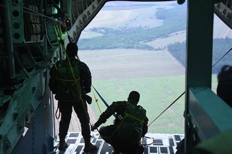 Academia da Força Aérea sedia operações militares entre FAB e Exército