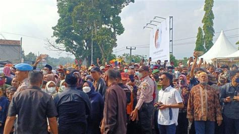 Jenazah Emmeril Kahn Sudah Tiba Di Cimaung Disambut Lantunan Dzikir