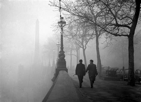 Fog In London 1962 Art Print By Pa Images King And Mcgaw