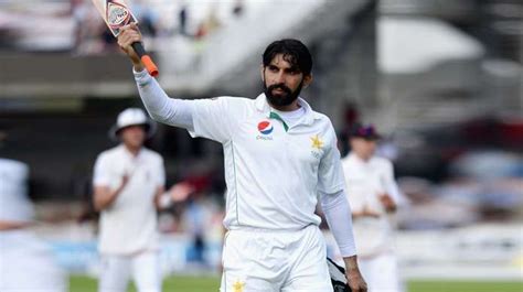 Misbah Ul Haq To Be Presented With Test Mace At The Gaddafi Stadium Lahore