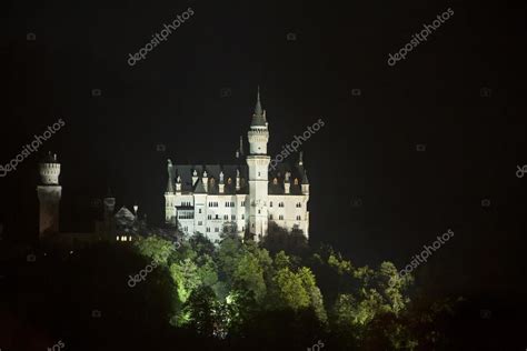 Castle Neuschwanstein at night — Stock Photo © kb-photodesign #80401082