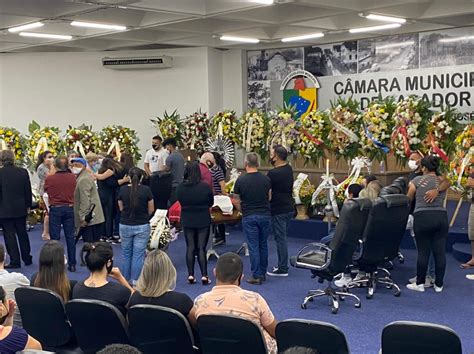 Velório de vereador morto em naufrágio é marcado por comoção em Caçador