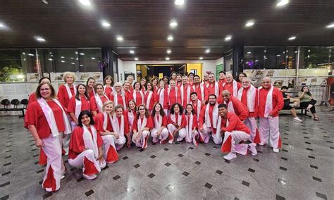 Campinas br Coral Unicamp Zíper na Boca leva chorinhos sambas e